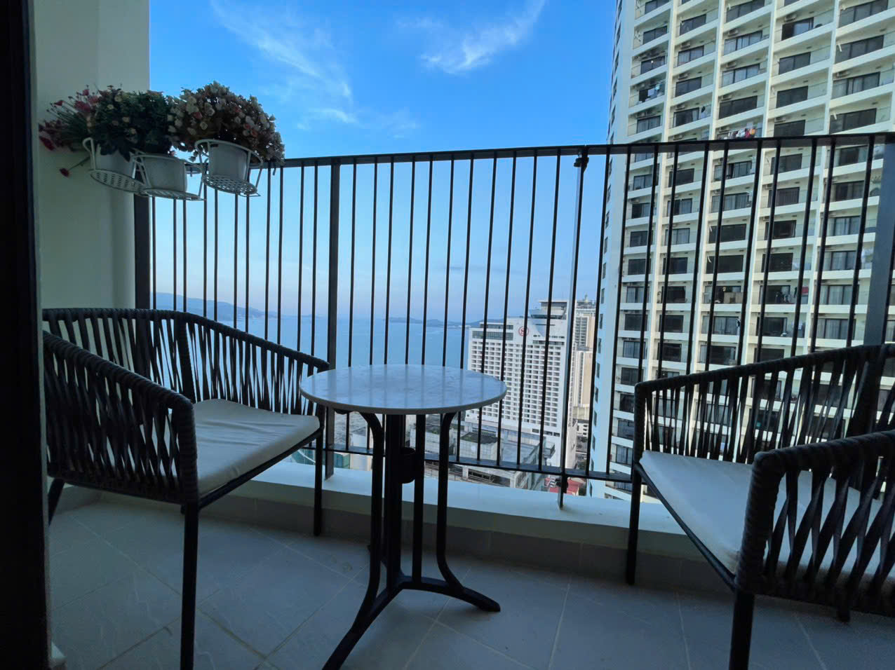 Gold Coast for rent | Two bedrooms apartment, Seaview | 27 million